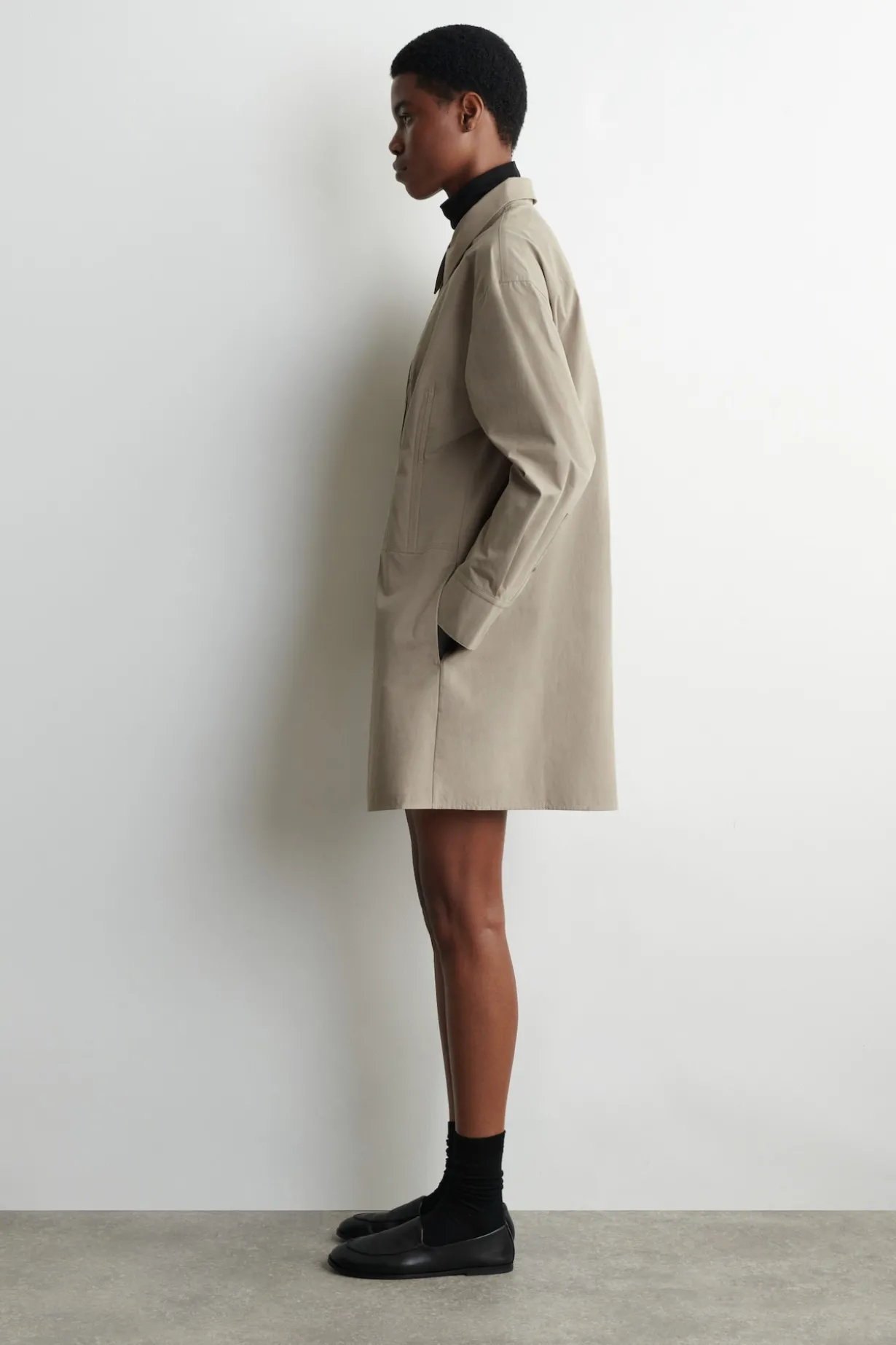 HEMDKLEID AUS BAUMWOLLE MIT GÜRTEL