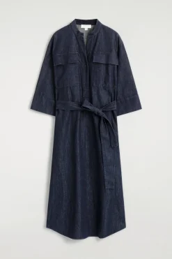 HEMDKLEID AUS DENIM IN MIDILÄNGE