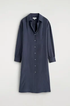 HEMDKLEID AUS SEIDE IN KNITTEROPTIK