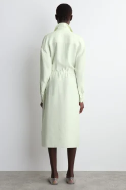 HEMDKLEID IN MIDILÄNGE UND WICKELOPTIK