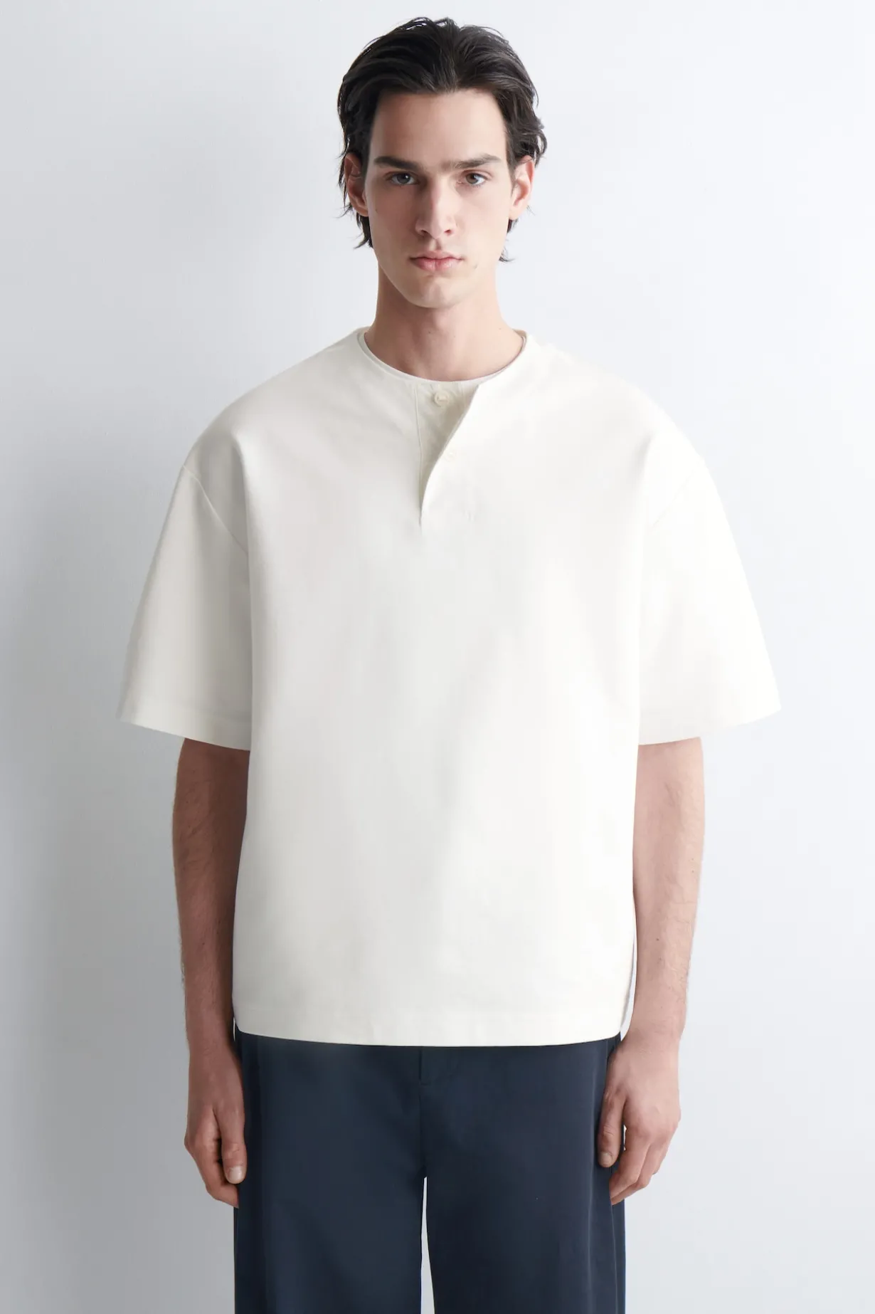 HENLEY-T-SHIRT AUS BAUMWOLLJERSEY