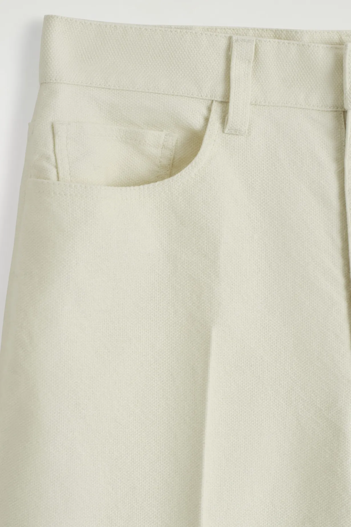 HOSE AUS BAUMWOLL-CANVAS MIT GERADEM BEIN