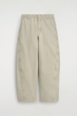 HOSE AUS DENIM MIT BARREL-BEIN