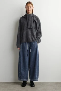 HOSE AUS DENIM MIT KORDELZUGBUND UND BARREL-BEIN