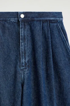 HOSE AUS DENIM MIT WEITEM BEIN UND BÜGELFALTEN