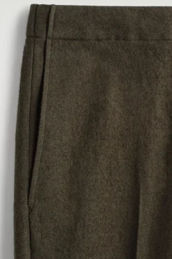HOSE AUS GEKOCHTER WOLLE MIT ELASTISCHEM BUND