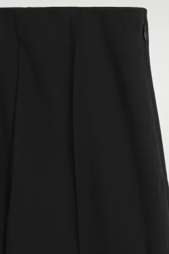 HOSE AUS JERSEY MIT WEITEM BEIN