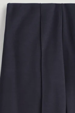 HOSE AUS MODAL MIT WEITEM BEIN