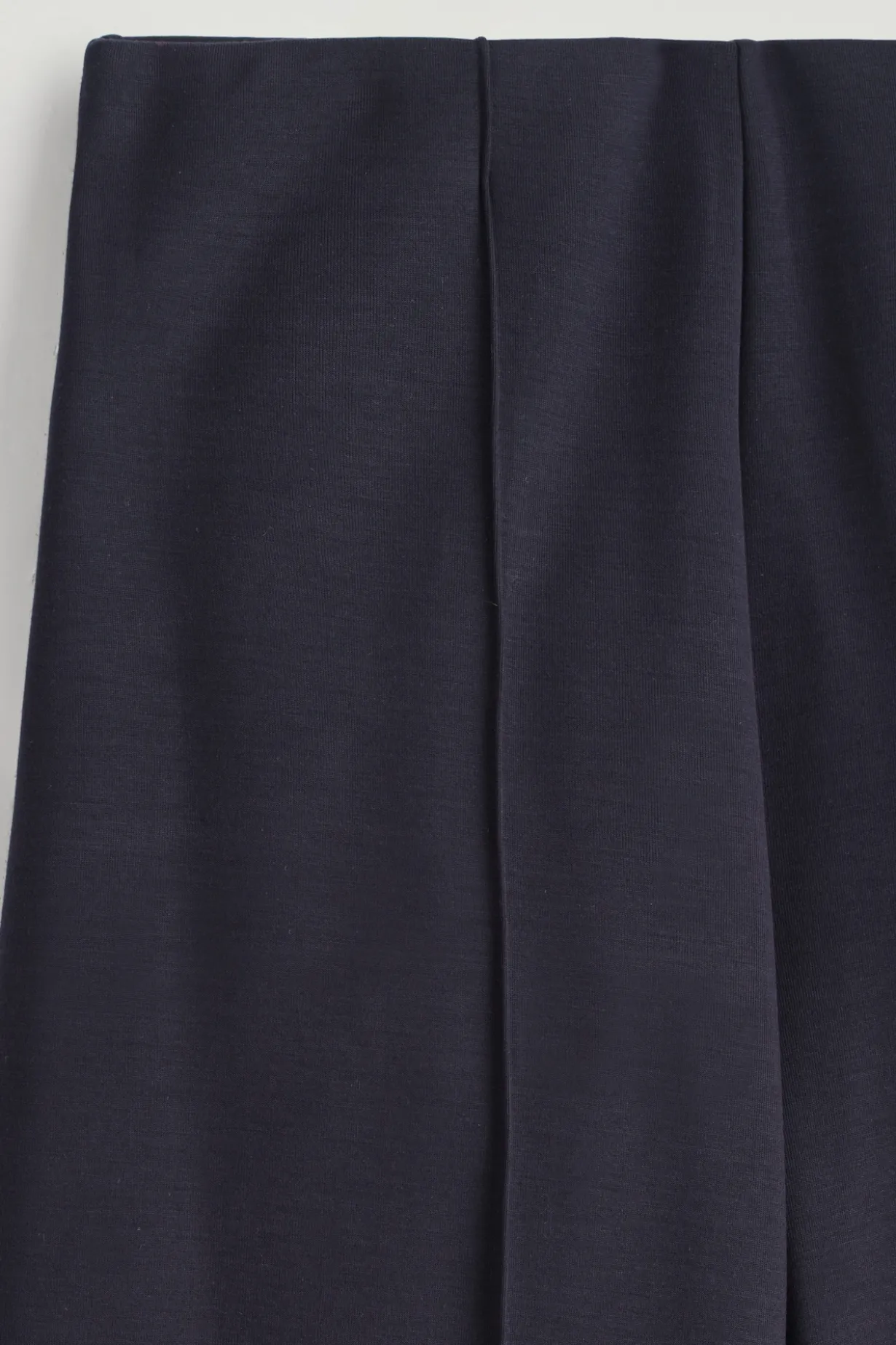 HOSE AUS MODAL MIT WEITEM BEIN