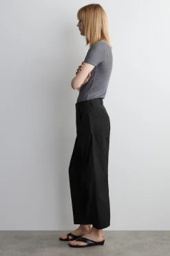 HOSE AUS NYLON MIT BARREL-BEIN