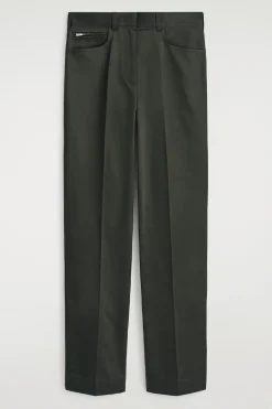 HOSE AUS SATIN MIT GERADEM BEIN