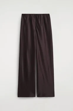 HOSE AUS SATIN MIT WEITEM BEIN