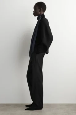 HOSE AUS WOLLFLANELL MIT GERADEM BEIN
