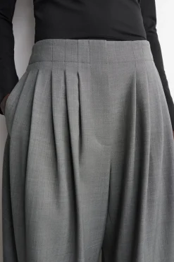 HOSE AUS WOLLMISCHUNG MIT BALLONBEIN UND FALTEN