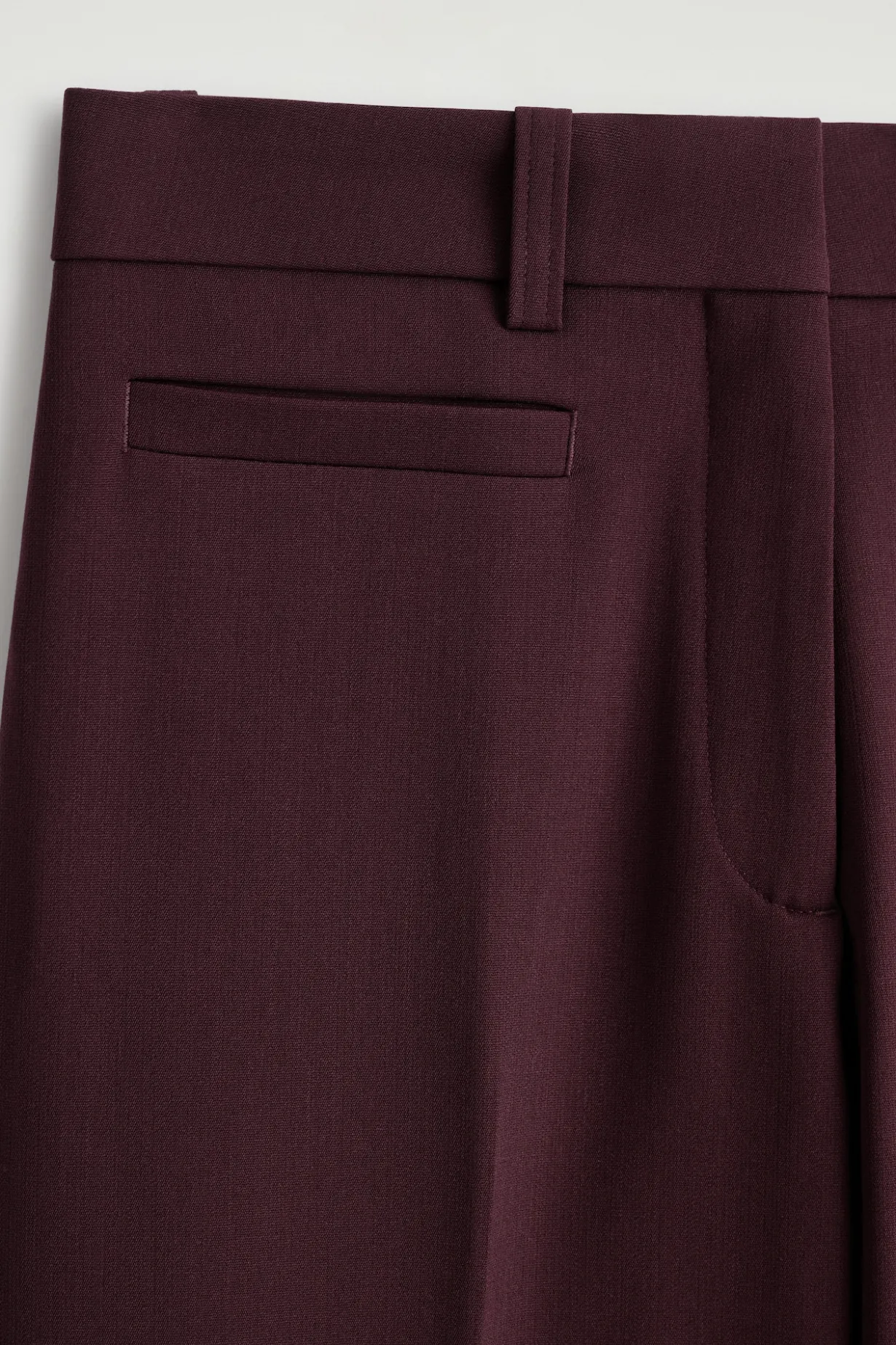 HOSE AUS WOLL-MIX MIT GERADEM BEIN
