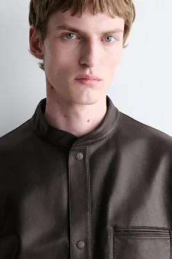 JACKE AUS BRÜNIERTEM NAPPALEDER