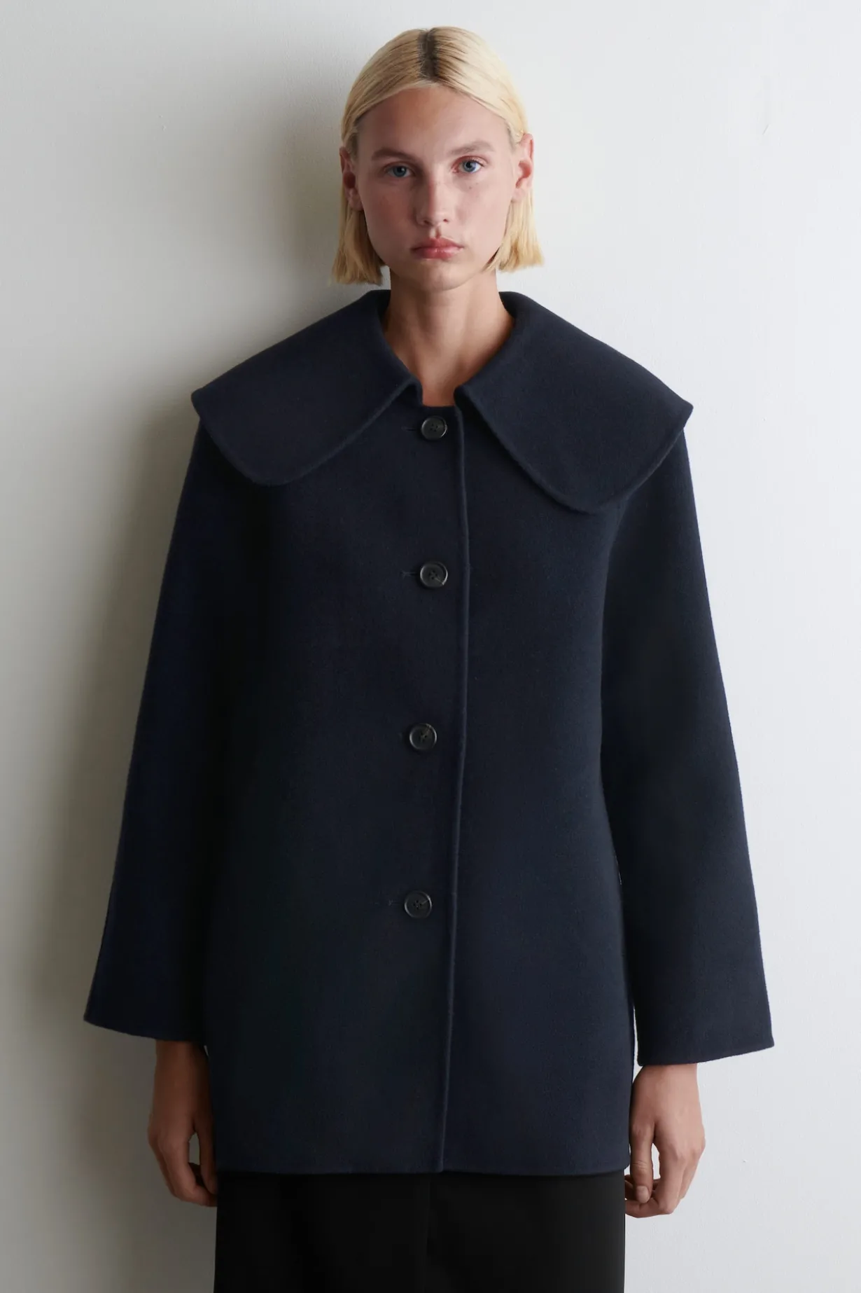 JACKE AUS DOUBLEFACE-WOLLE MIT KRAGEN