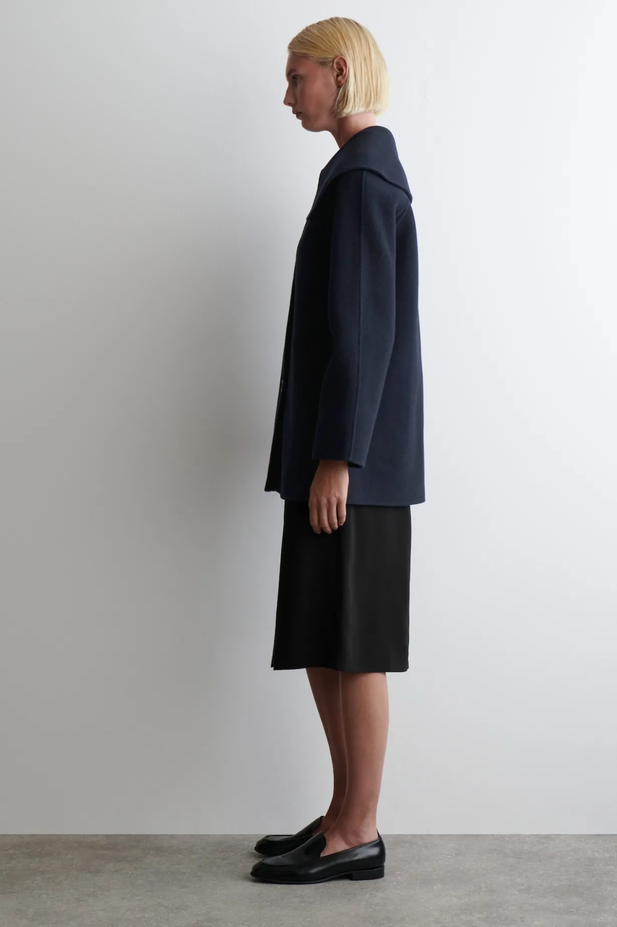 JACKE AUS DOUBLEFACE-WOLLE MIT KRAGEN