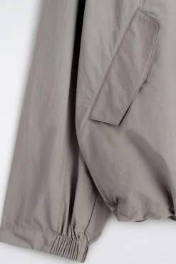 JACKE AUS FUNKTIONSNYLON
