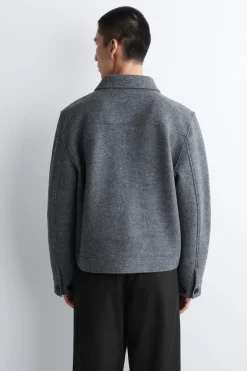 JACKE AUS GEKOCHTER WOLLE