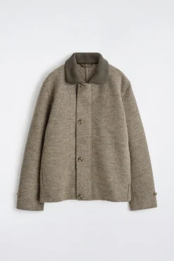 JACKE AUS KOCHWOLLE MIT GERIPPTEM KRAGEN