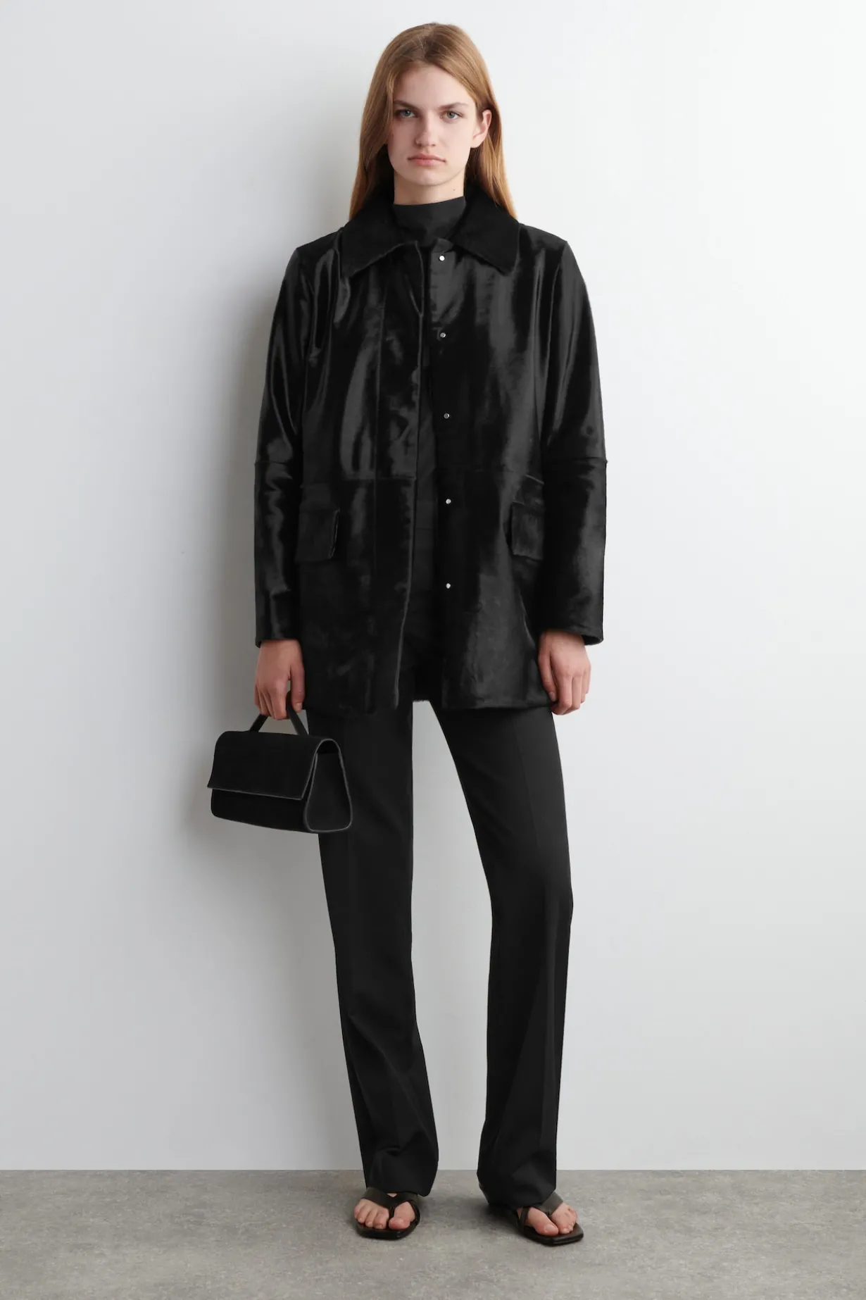 JACKE AUS LEDER MIT PONYHAAR-EFFEKT