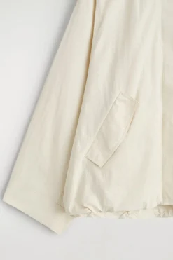 JACKE AUS NYLON MIT TRICHTERKRAGEN