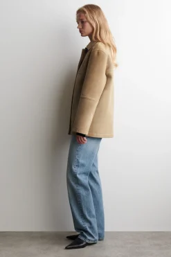JACKE AUS VELOURSLEDER MIT KRAGEN