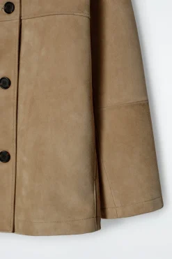 JACKE AUS VELOURSLEDER MIT KRAGEN