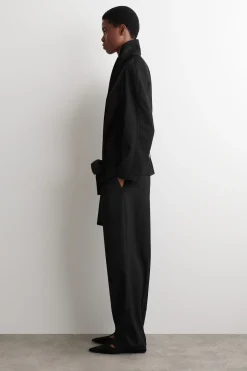 JACKE AUS WOLL-MIX MIT SCHALKRAGEN UND GÜRTEL