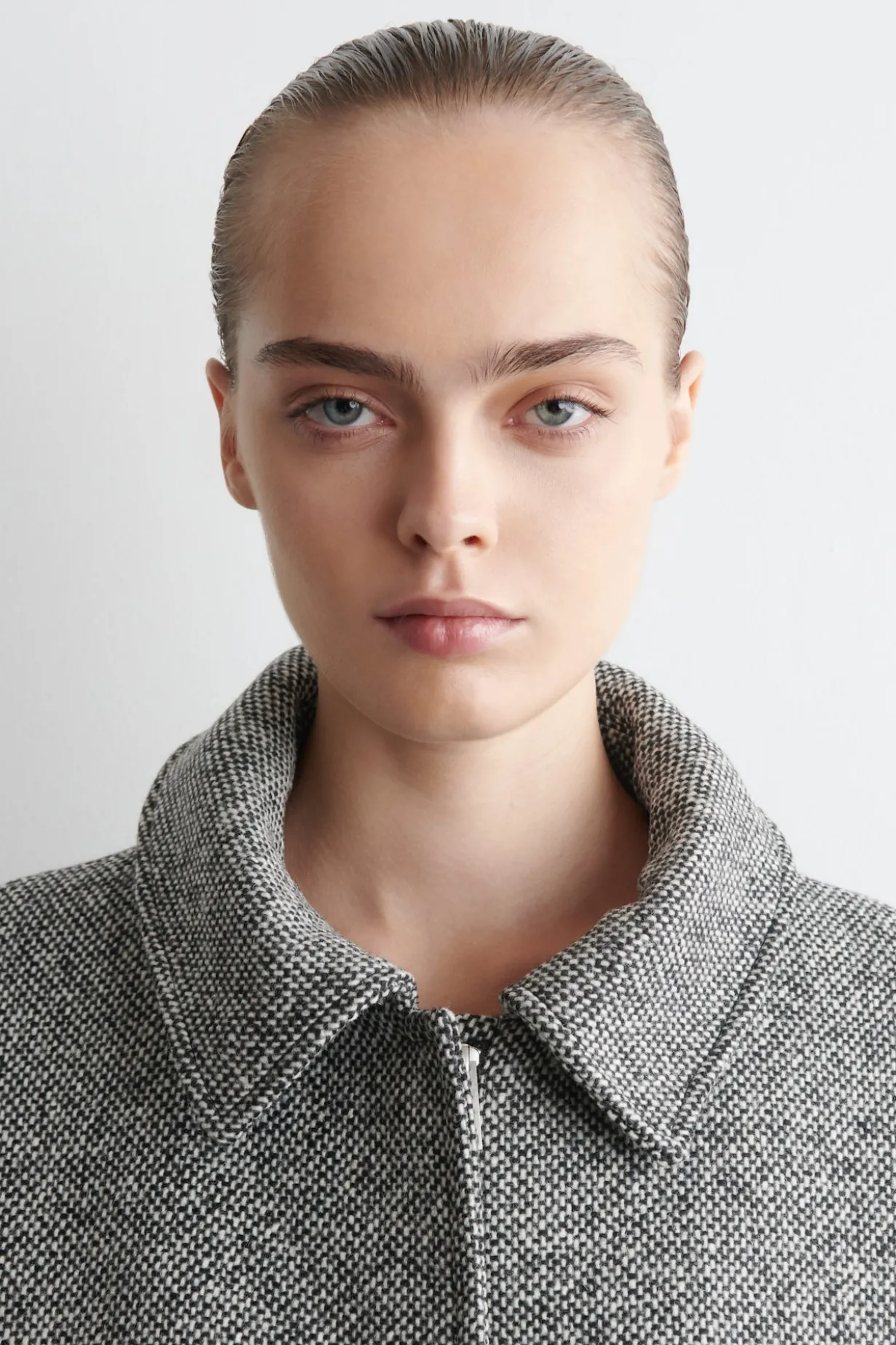 JACKE AUS WOLL-TWEED MIT KRAGEN