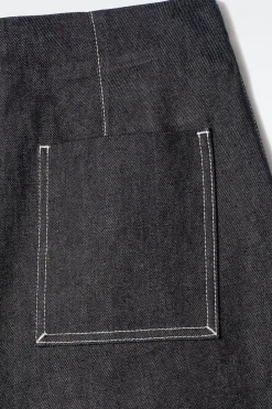 JEANS AUS DENIM MIT BARREL-BEIN
