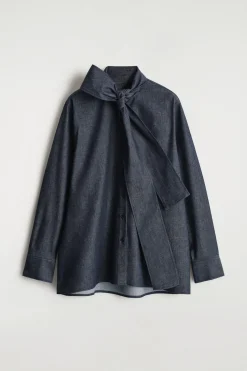 JEANSHEMD MIT SCHLEIFENDDETAIL