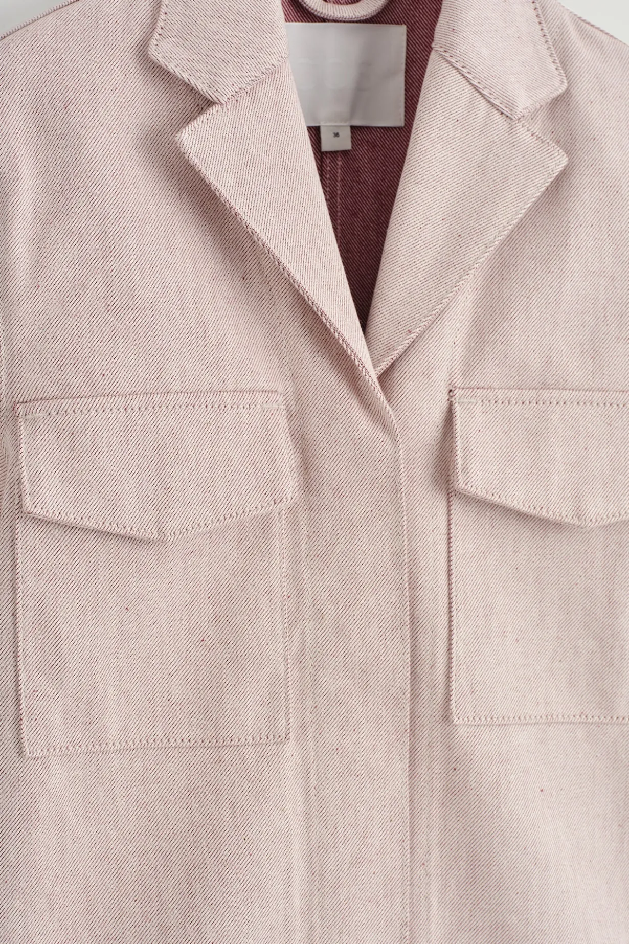 JEANSJACKE IM UTILITY-STIL