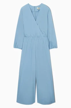 JUMPSUIT MIT WEITEM BEIN UND V-AUSSCHNITT