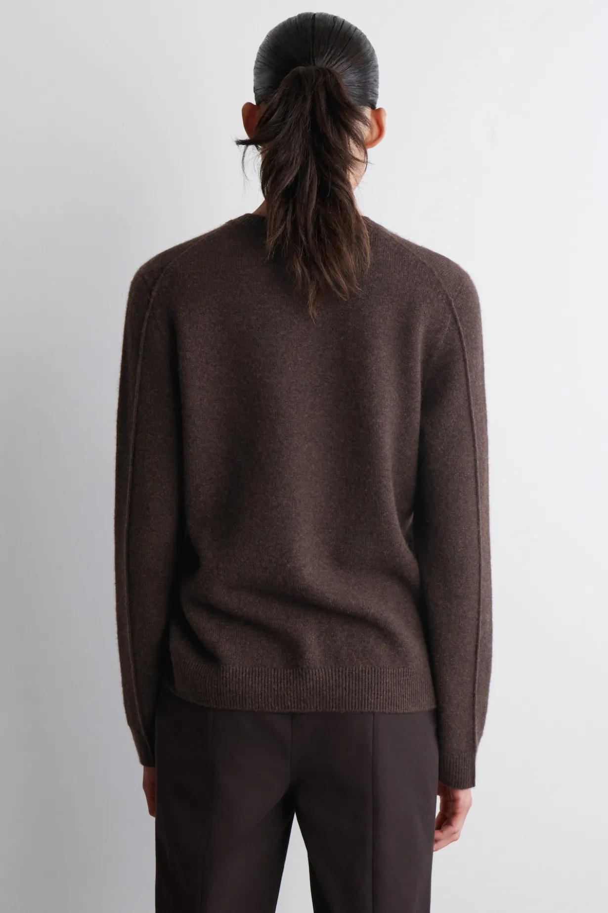 KASCHMIRPULLOVER MIT RUNDHALSAUSSCHNITT