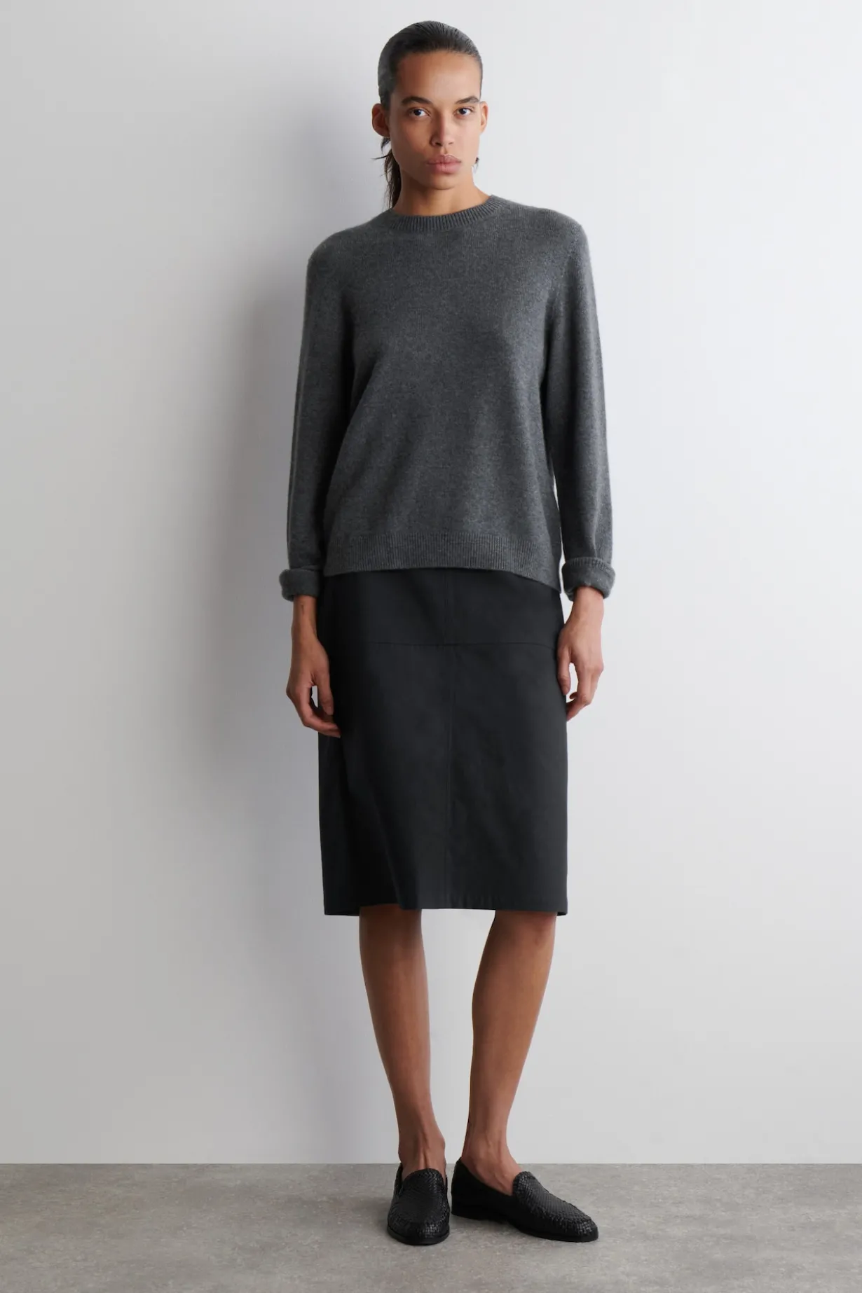 KASCHMIRPULLOVER MIT RUNDHALSAUSSCHNITT