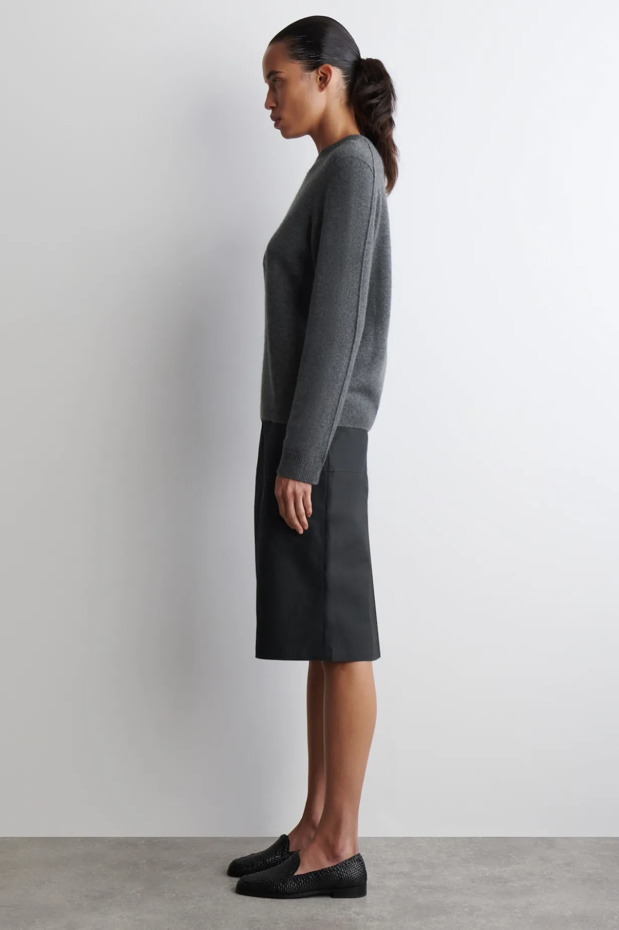 KASCHMIRPULLOVER MIT RUNDHALSAUSSCHNITT