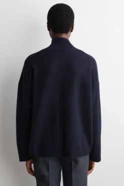 KASCHMIRPULLOVER MIT TRICHTERKRAGEN
