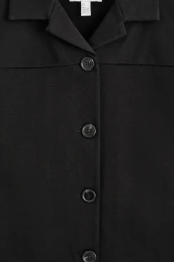 KASTENFÖRMIGE JACKE AUS JERSEY