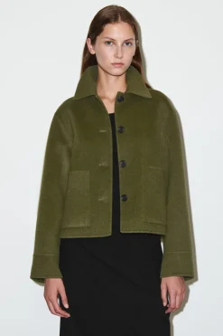 KASTENFÖRMIGE KURZJACKE AUS DOUBLEFACE-WOLLE