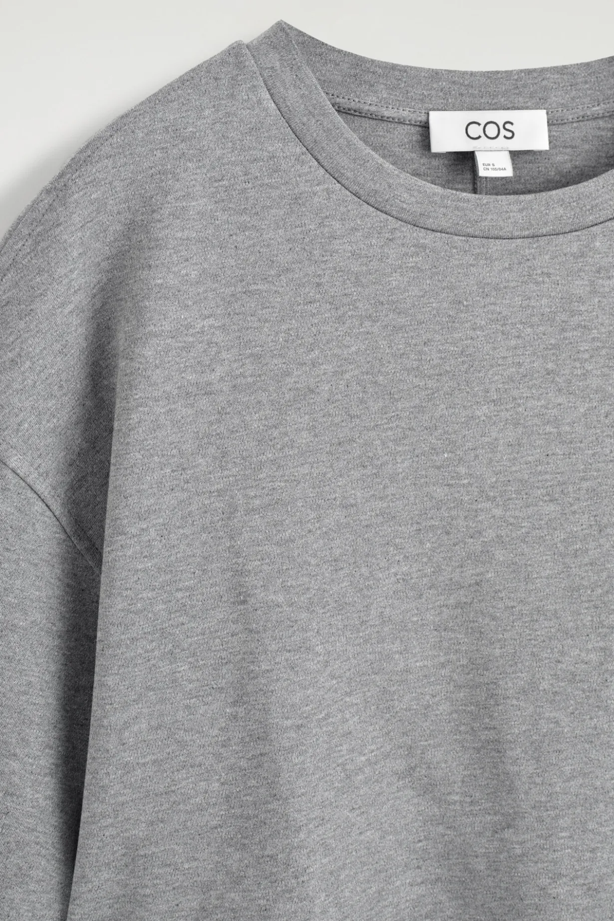 KASTENFÖRMIGES OVERSIZED-T-SHIRT AUS BAUMWOLLE
