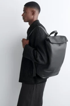 KLASSISCHER RUCKSACK - LEDER