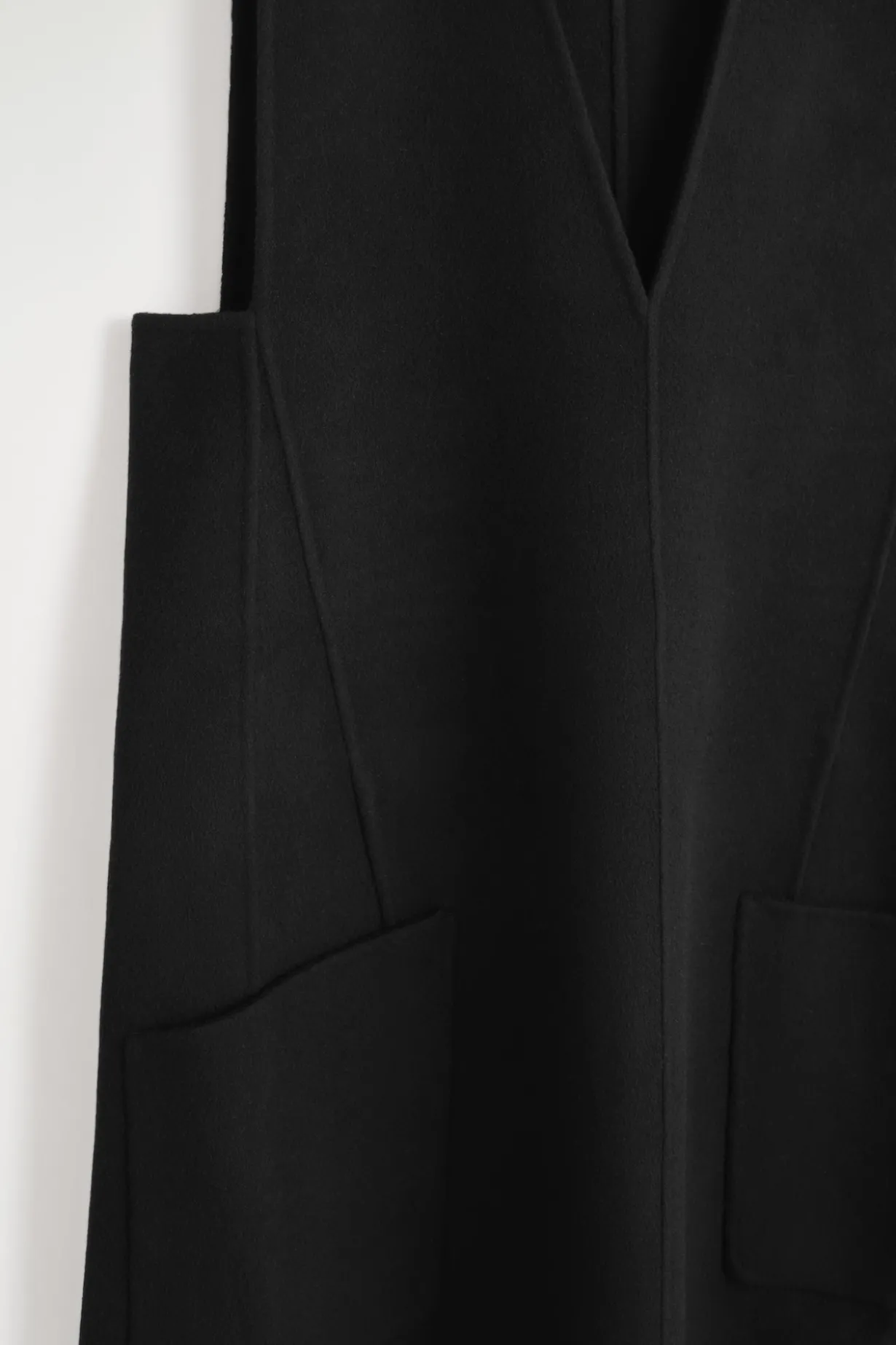 KLEID AUS DOUBLEFACE-MERINOWOLLE