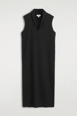 KLEID AUS MERINOWOLLE MIT DRAPIERTEM KRAGEN