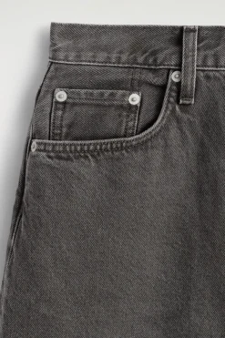KNIELANGE JEANSSHORTS