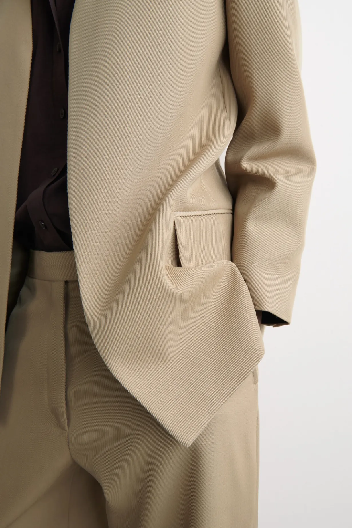 KRAGENLOSER BLAZER AUS WOLL-TWILL