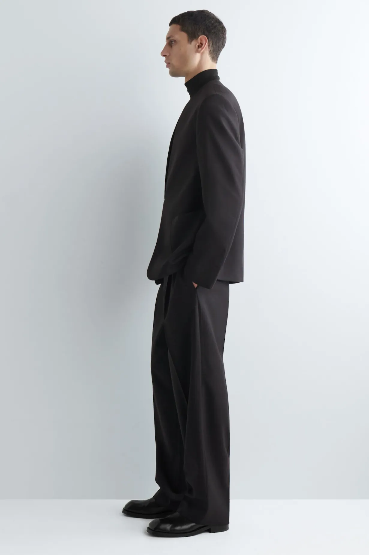 KRAGENLOSER WOLLBLAZER