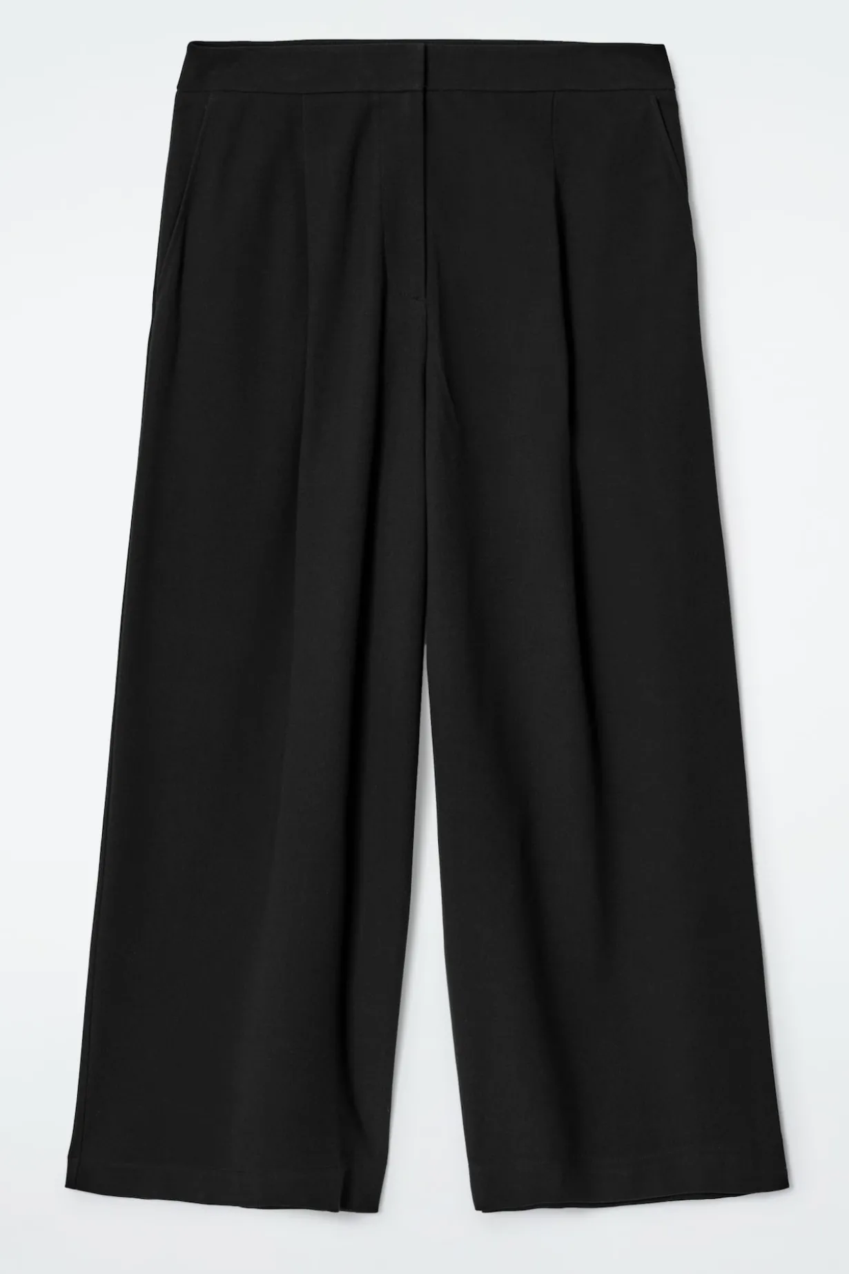 KÜRZERE HOSE MIT WEITEM BEIN