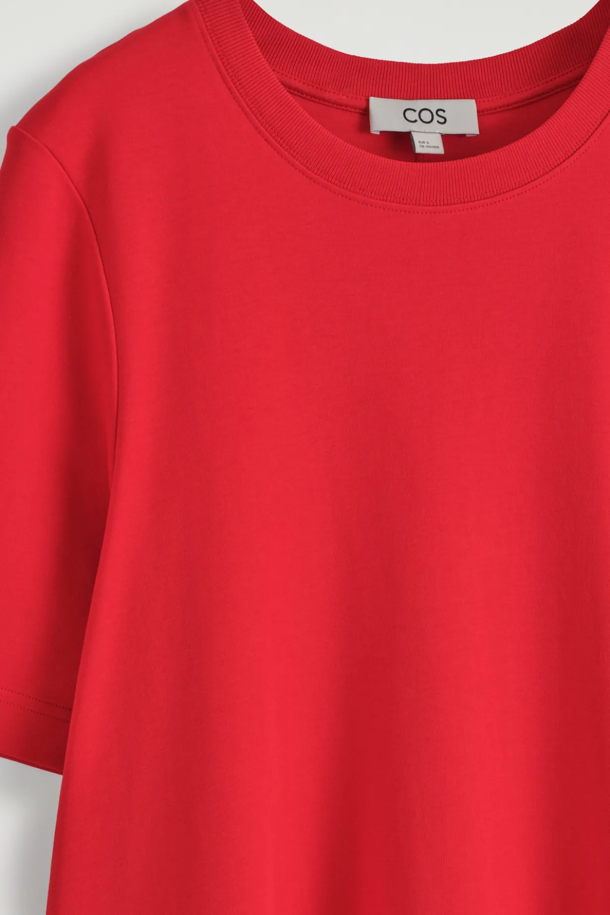 KURZES T-SHIRT-KLEID IN A-LINIE
